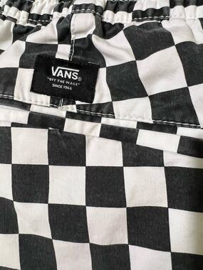 Vans, black and white iconic shorts